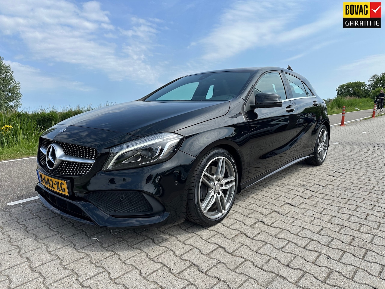 Mercedes-Benz A-klasse - 250 AMG, Panorama, Harman Kardon, Camera, Schaalstoelen, Stoelverwarming - AutoWereld.nl
