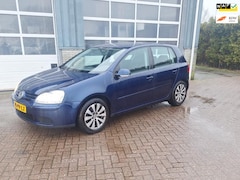 Volkswagen Golf - 1.6 FSI Sportline