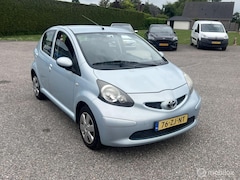 Toyota Aygo - 1.0-12V +