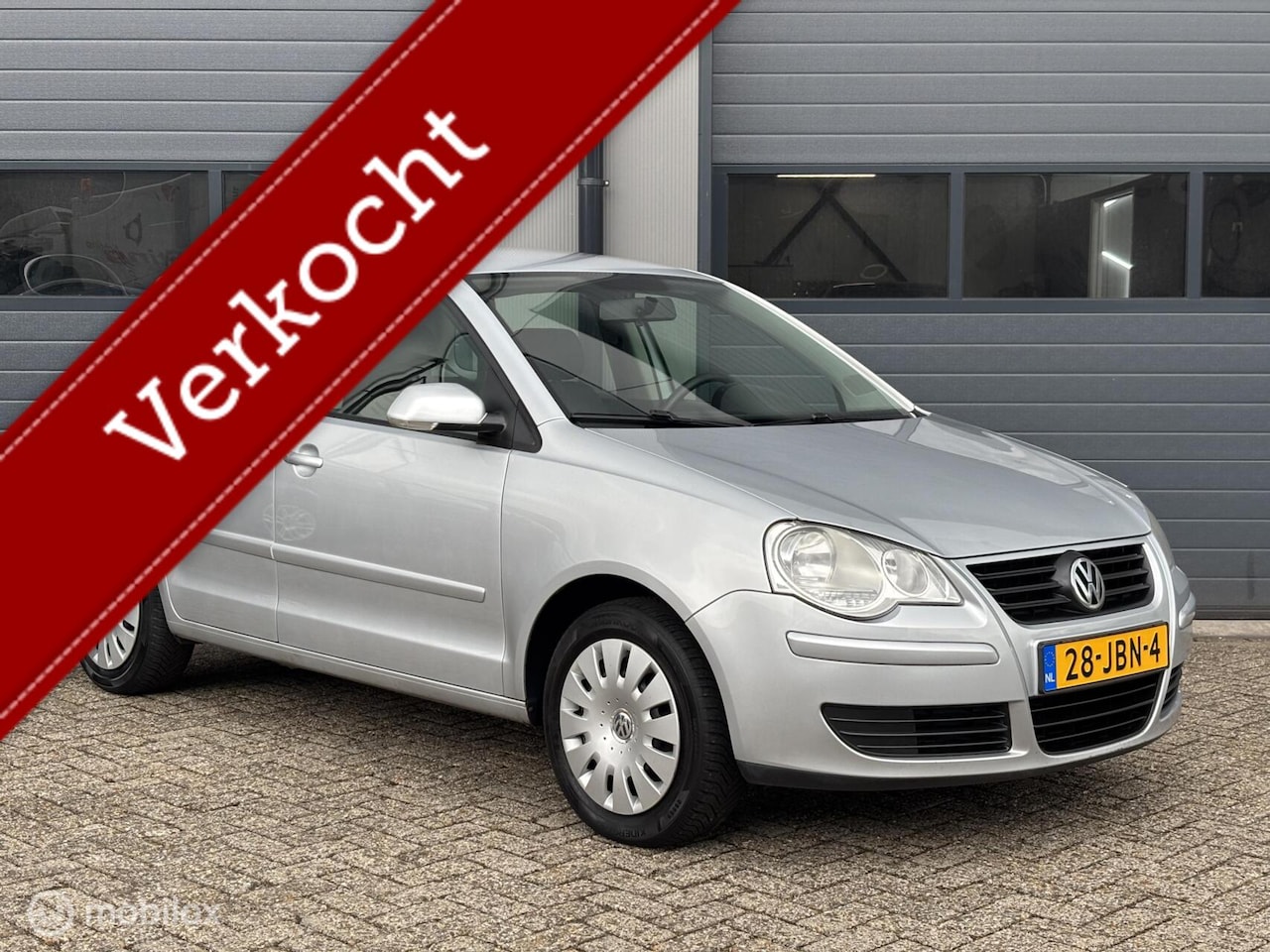 Volkswagen Polo - 1.4-16V Comfortline Uitvoering 2e Eigenaar - AutoWereld.nl