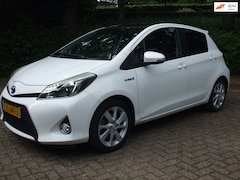 Toyota Yaris - 1.5 Full Hybrid Dynamic clima 5 drs wit automaat