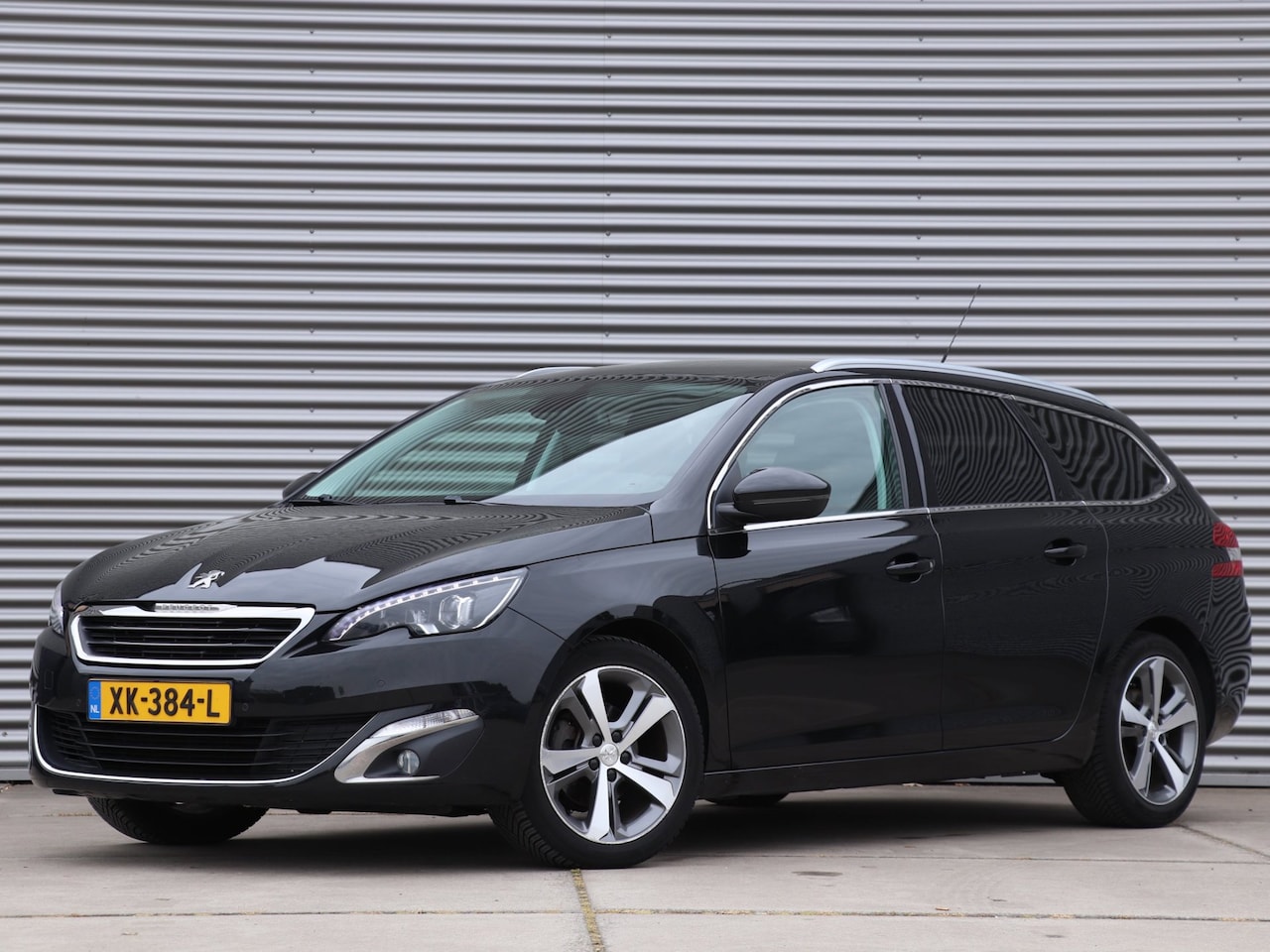 Peugeot 308 SW - 1.2 PureTech Allure *Zie omschrijving* - AutoWereld.nl