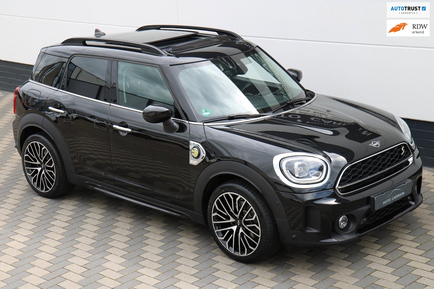 MINI Countryman - 1.5 Cooper S E ALL4 PHEV Pano Leer Camera !! - AutoWereld.nl