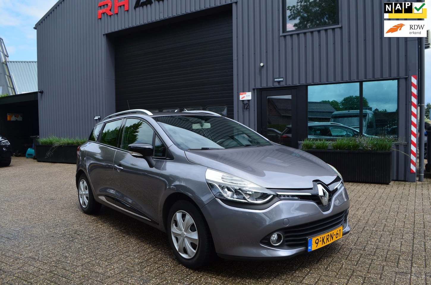 Renault Clio Estate - 0.9 TCe Expression | Groot scherm | Airco | Cruise | Trekhaak - AutoWereld.nl