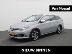 Toyota Auris - 1.8 Hybrid Comfort | Automaat | Panoramadak | Camera | Trekhaak | Climate Control |