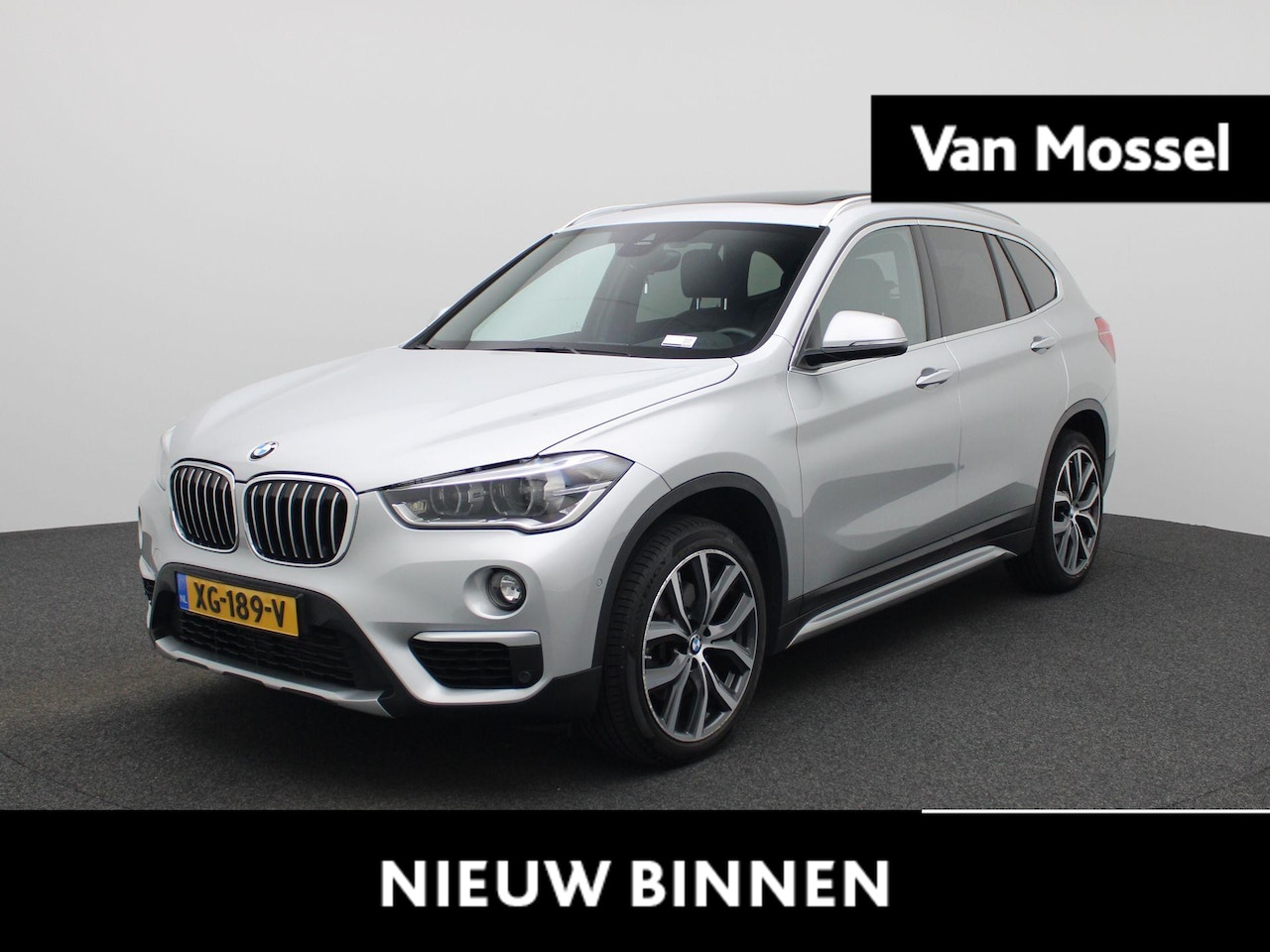 BMW X1 - sDrive20i Orange Edition II | Automaat | Apple Carplay / Android Auto | Panoramadak | Harm - AutoWereld.nl