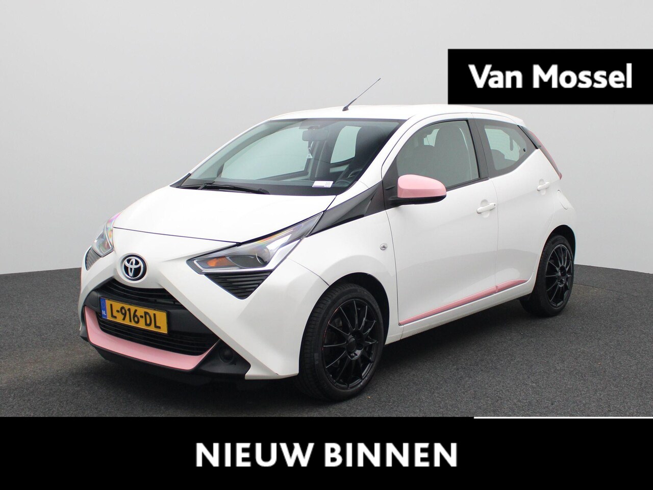 Toyota Aygo - 1.0 VVT-i x-play | Automaat | Bluetooth | Camera | - AutoWereld.nl