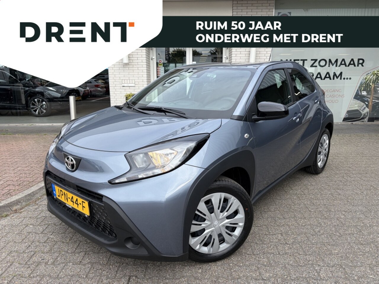 Toyota Aygo X - 1.0 VVT-i MT Play | Apple CarPlay Android Auto | DAB | Elektr. r - AutoWereld.nl