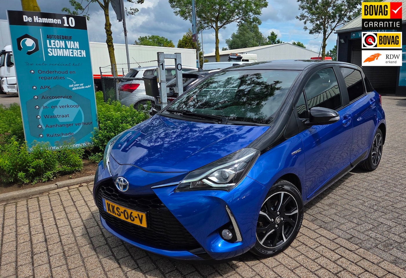 Toyota Yaris - 1.5 Hybrid Active Automaat l Bi tone l Dealer onderhouden l Camera - AutoWereld.nl