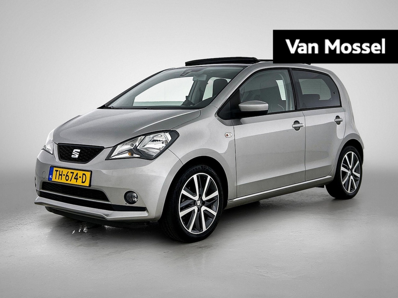 SEAT Mii - 1.0 Sport Intense | 60pk | Panoramadak | Climate Control | 64.000km | Lichtmetalen Velgen - AutoWereld.nl