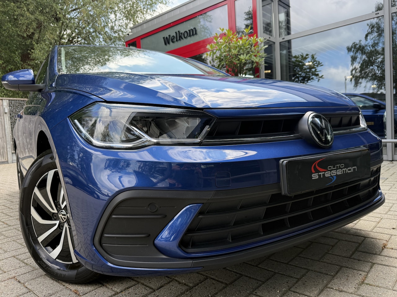 Volkswagen Polo - 1.0 TSI LIFE *!* NAVIGATIE/ CARPLAY/ RADAR/ LMV/ VIRTUAL DASHBORD *!* - AutoWereld.nl