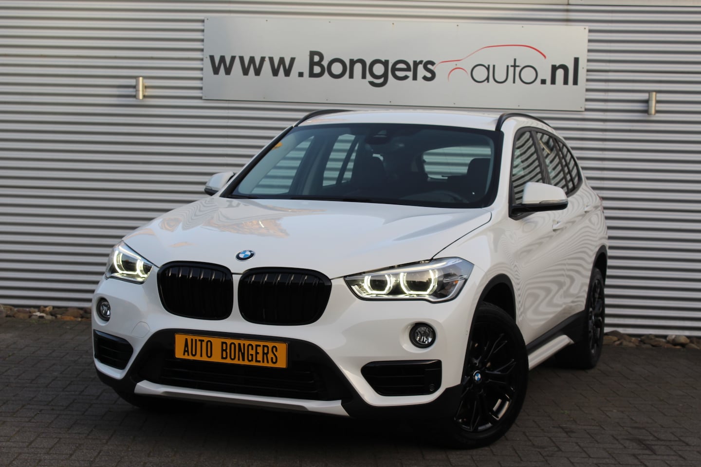 BMW X1 - 1.8i sDrive High Executive Sport-Line - AutoWereld.nl