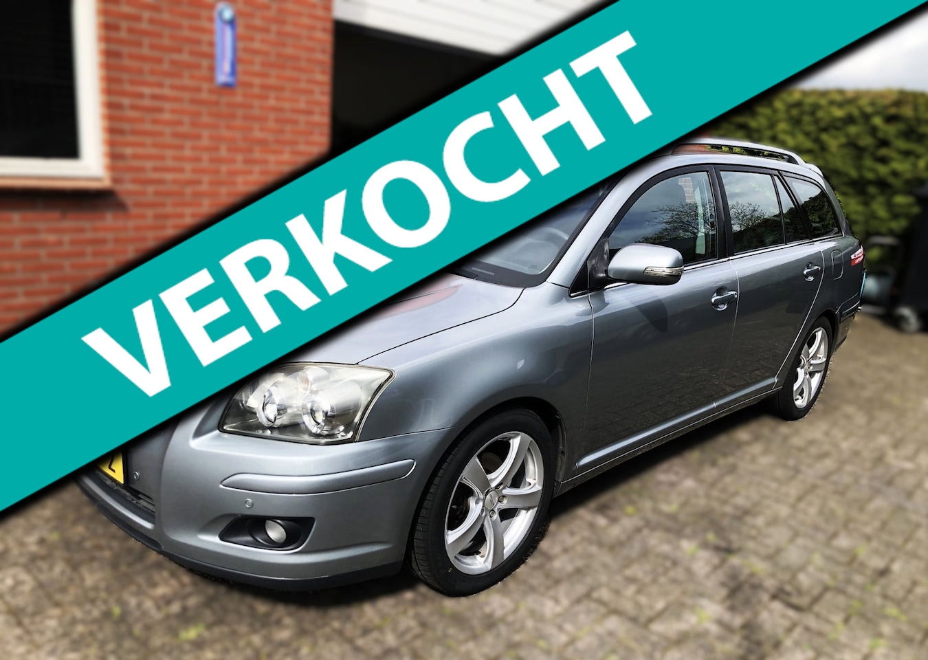 Toyota Avensis Wagon - 1.8 VVTi/NAVI/TREKHAAK/PDC/TOPSTAAT! - AutoWereld.nl