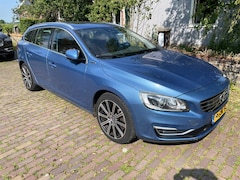 Volvo V60 - 2.4 D6 AWD Plug-In Hybrid Summum