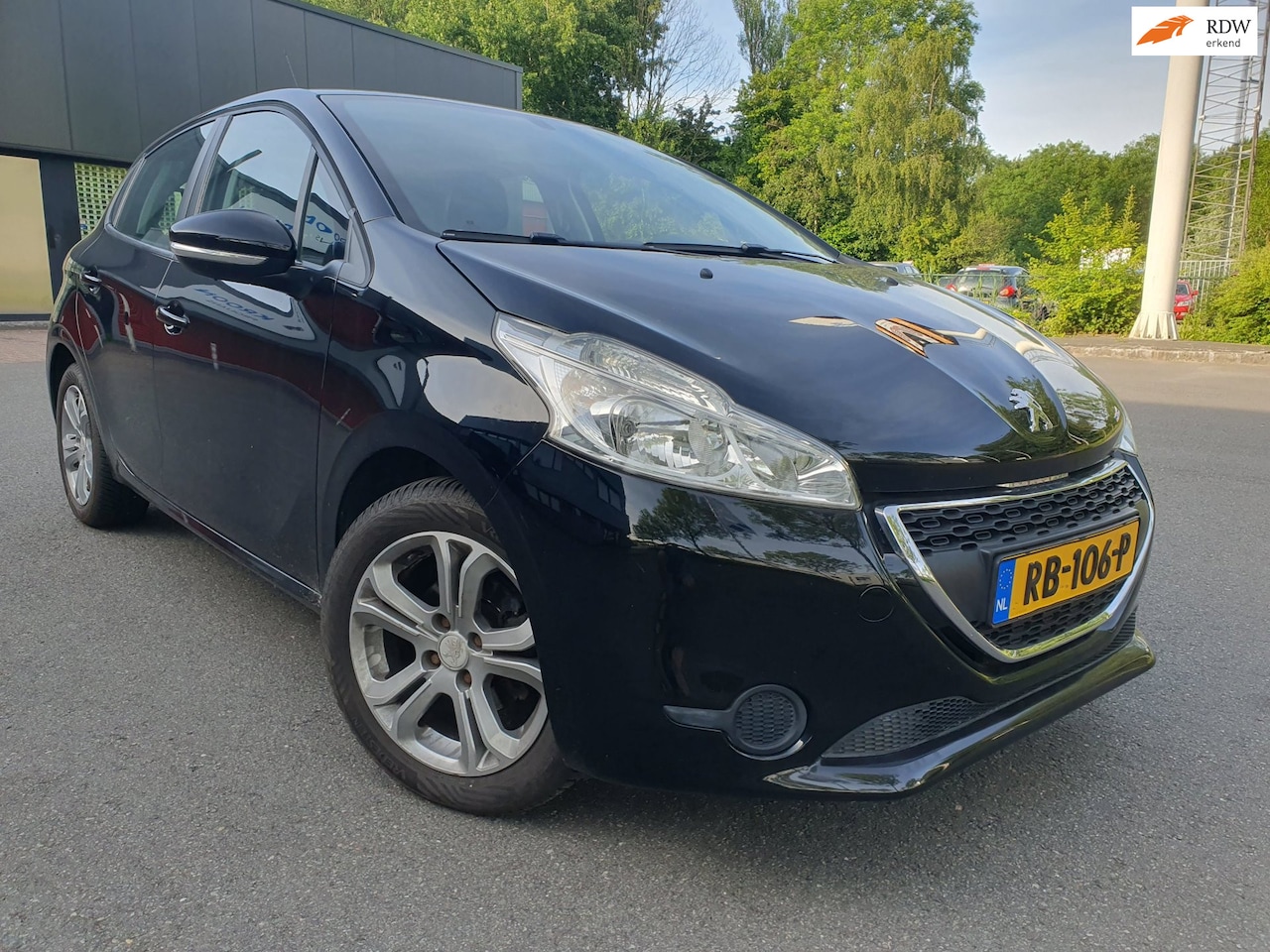 Peugeot 208 - 1.2 VTi Access | 82 pk | Navi | Airco | Cruise | NAP - AutoWereld.nl