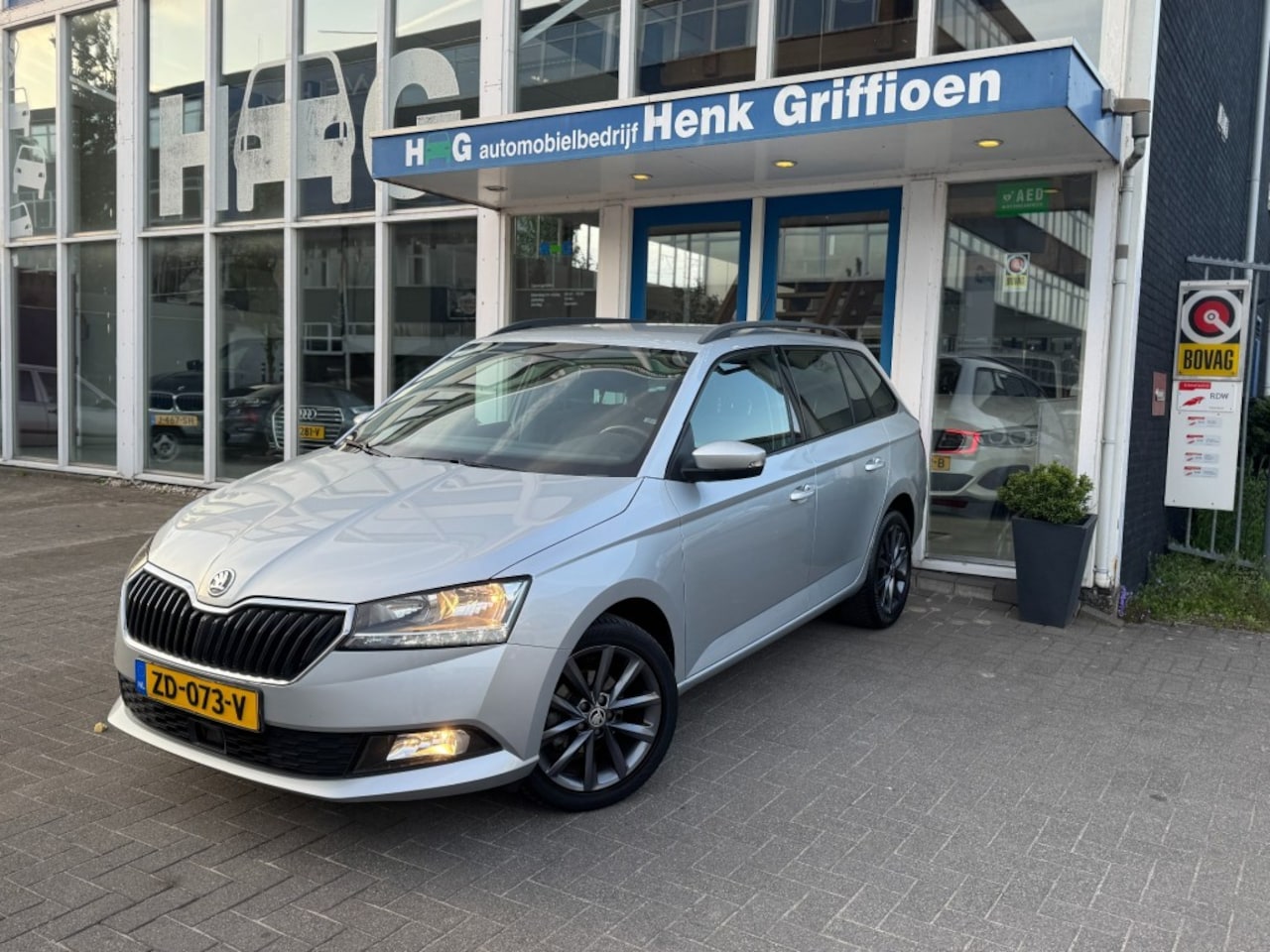 Skoda Fabia Combi - 1.0 TSI Business Edition I Navigatie I Cruise contr. I Climate contr. I PDC - AutoWereld.nl