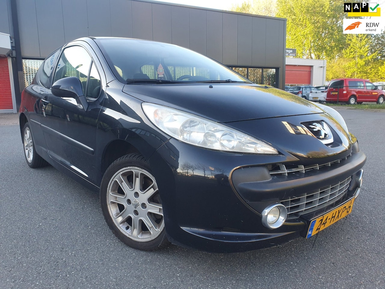 Peugeot 207 - 1.4 VTi Look | 95 pk | Airco | Cruise | APK 11/2026 - AutoWereld.nl