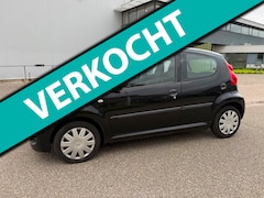 Peugeot 107 - 1.0-12V XR