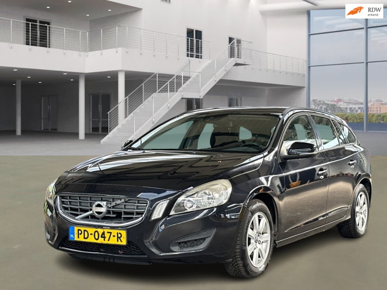Volvo V60 - 1.6 D2 Momentum 1.6 D2 Momentum - AutoWereld.nl