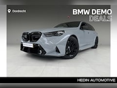 BMW 5-serie Touring - M5 | 2026 | M Driver's Pack | Trekhaak | Alcantara Hemel | Panorama | Driving Assistant Pr