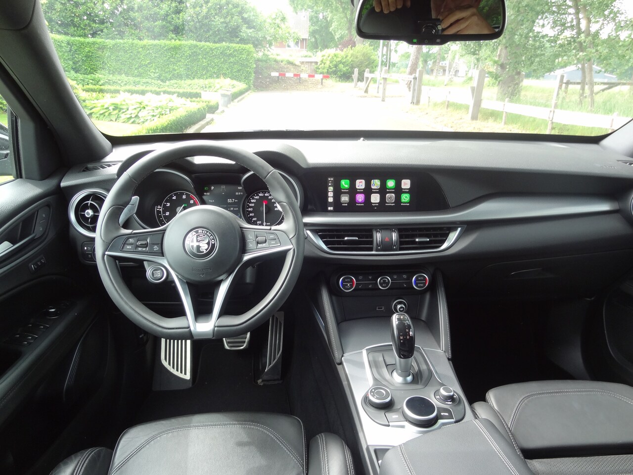 Alfa Romeo Stelvio - 2.0 T AWD Veloce Interieur 24802 km