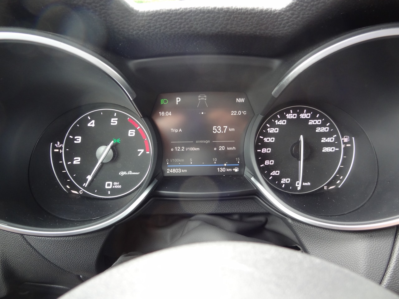Alfa Romeo Stelvio - 2.0 T AWD Veloce Interieur 24802 km