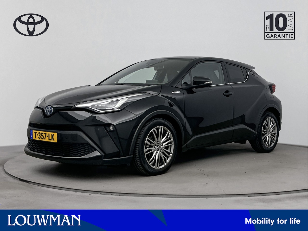 Toyota C-HR - 1.8 Hybrid Executive Limited | Blind Spot | Parkeersensoren | Stuur-Stoelverwarming | - AutoWereld.nl