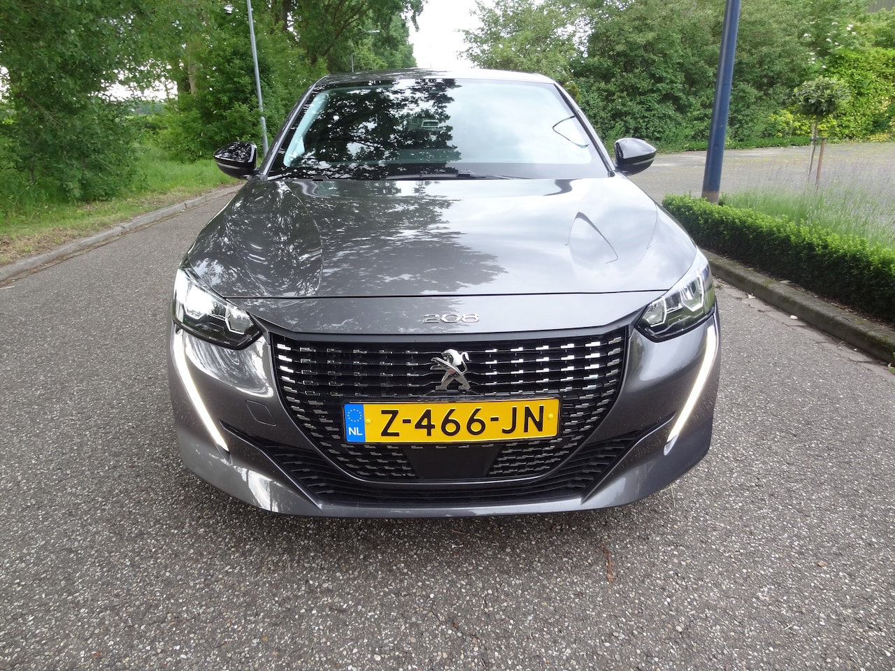 Peugeot 208 - 1.2 PureTech Allure Pack 5453km ! Stoelverw Carplay Camera Radar Pdc Digital dashbord Led Licht