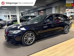 BMW 5-serie Touring - 530e xDrive High Executive M-sport / leer / pano / navi / head-up / Apple carplay