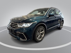 Volkswagen Tiguan - 1.4 TSI eHybrid 245pk DSG R-Line Business · Camera · Dodehoeksensor · Stuur- & Stoelverwar