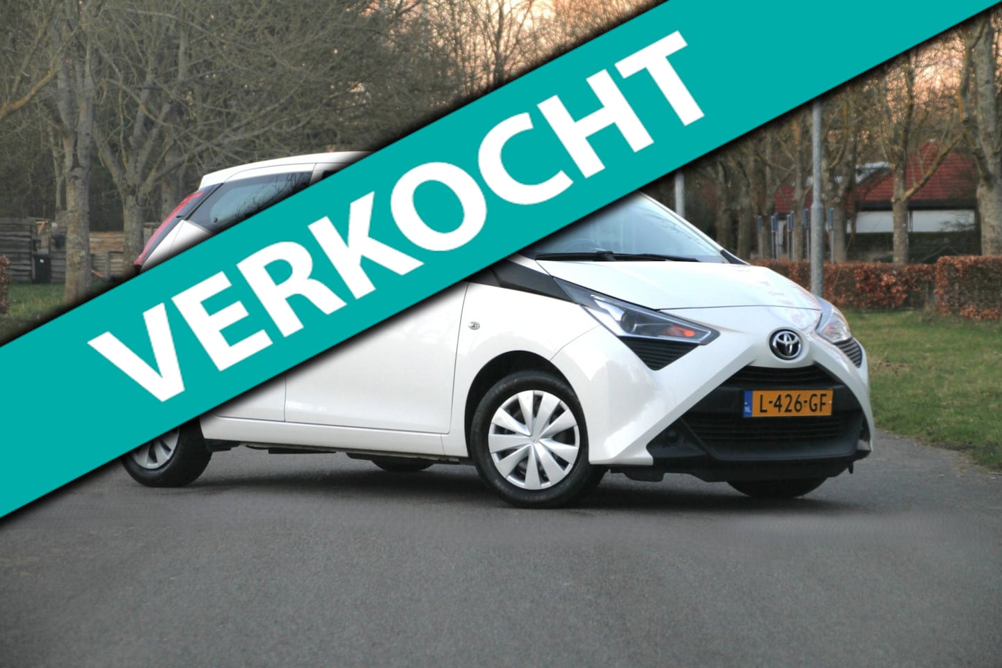 Toyota Aygo X - 1.0 VVT-i x-fun / 1e eigenaar / Parkeersensoren / Airco / Bluetooth / enz. / Volledig Toyo - AutoWereld.nl