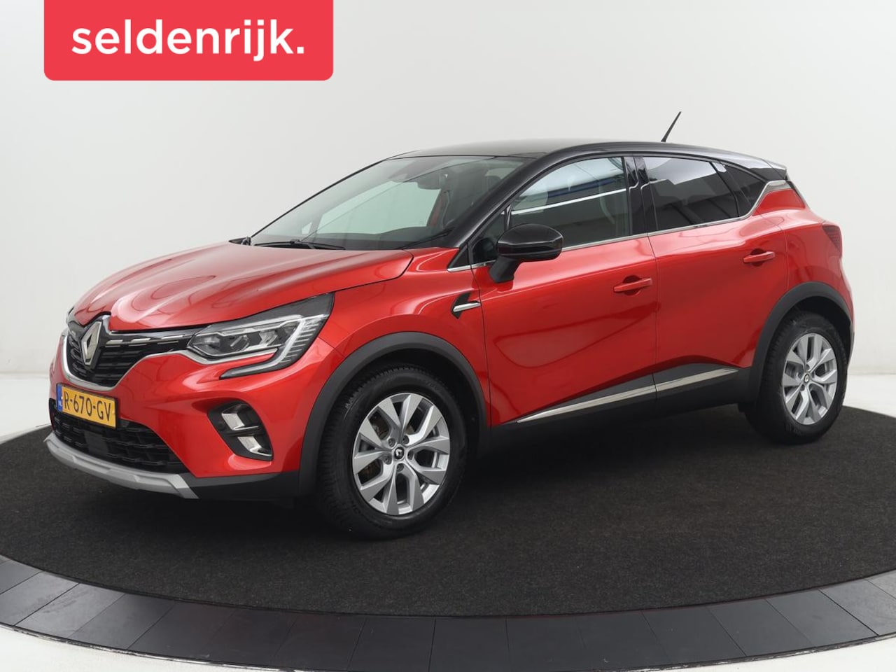 Renault Captur - 1.0 TCe 90 Intens | Camera | Navigatie | Carplay | Half leder | Keyless | Full LED | Clima - AutoWereld.nl