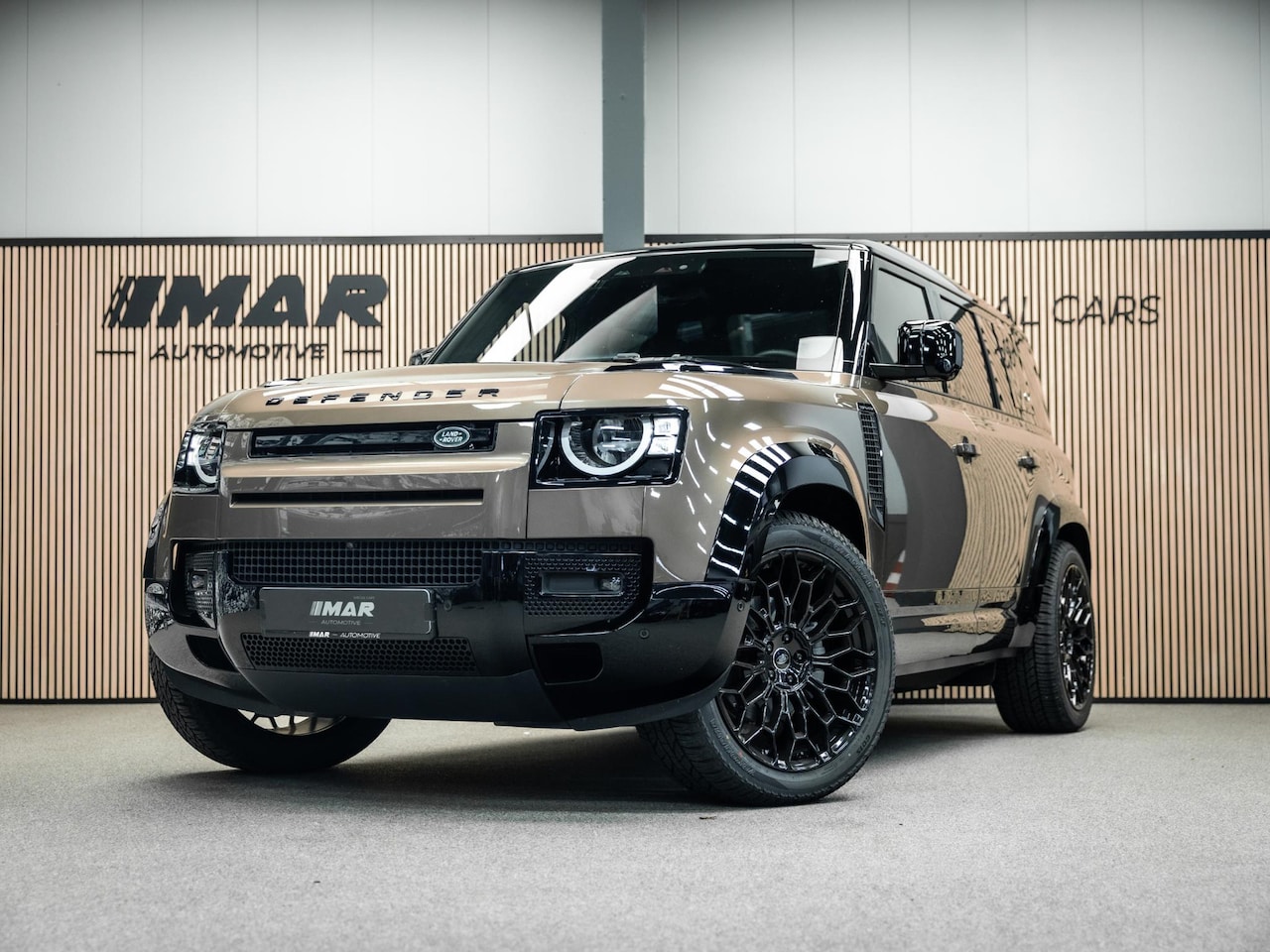 Land Rover Defender Hard Top - 3.0 D250 110 MHEV S Grijskenten| Volle uitvoering| - AutoWereld.nl