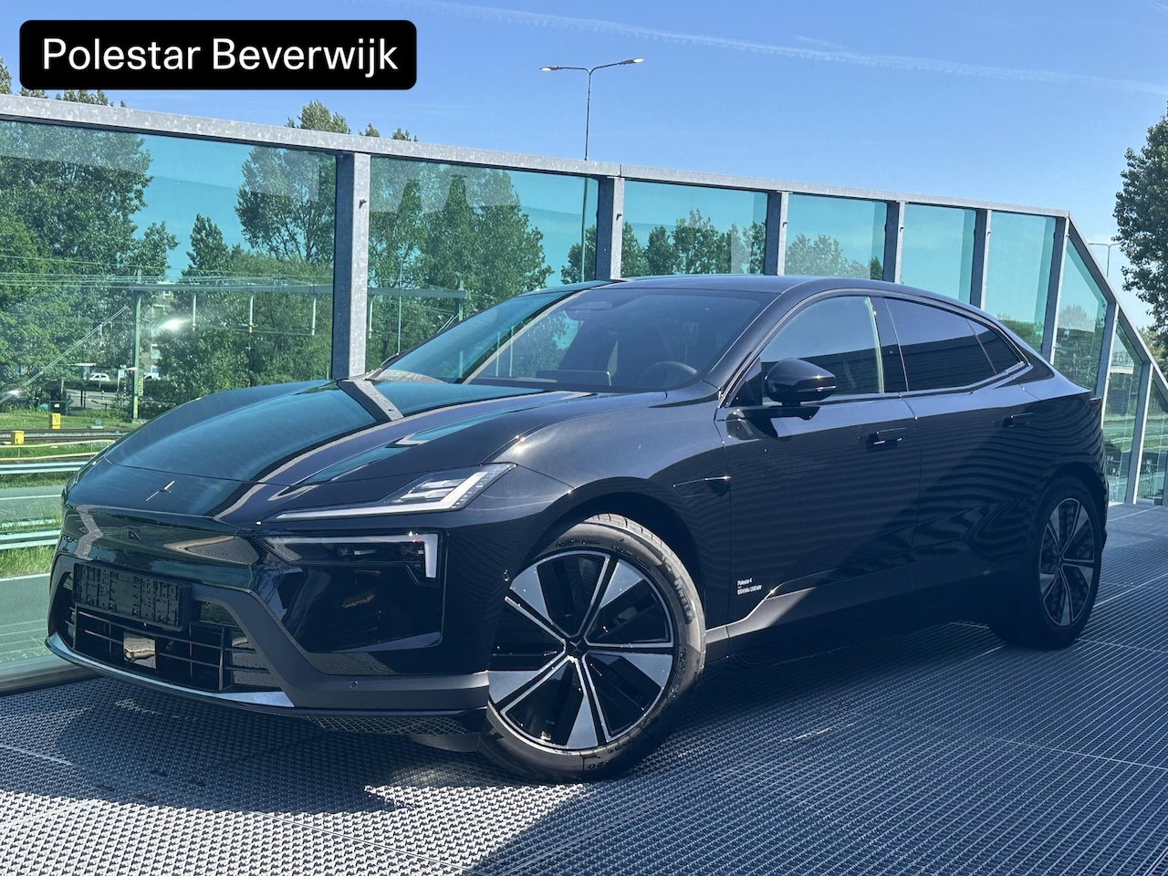Polestar 4 - Long Range Single motor Prime 100 kWh / Pano. dak / Elek. verstelbare stoelen / Stoel+stuu - AutoWereld.nl