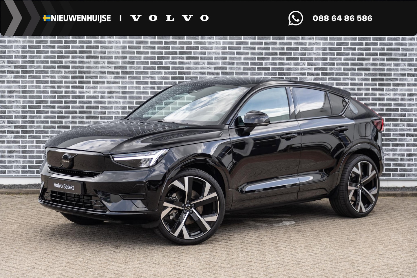 Volvo EC40 - Single Motor Extended Range Ultra Black Edition Europa 82 kWh | Panoramadak | Google Maps - AutoWereld.nl