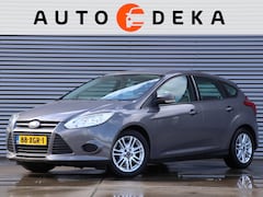 Ford Focus - 1.0 EcoBoost Trend *Navigatie*Parkeersens.*Trekhaak