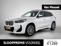 BMW X1 - xDrive25e | M-SPORT | PANO-SCHUIFDAK | LEER | 360 CAMERA | STOELVERWARMING | HEAD-UP
