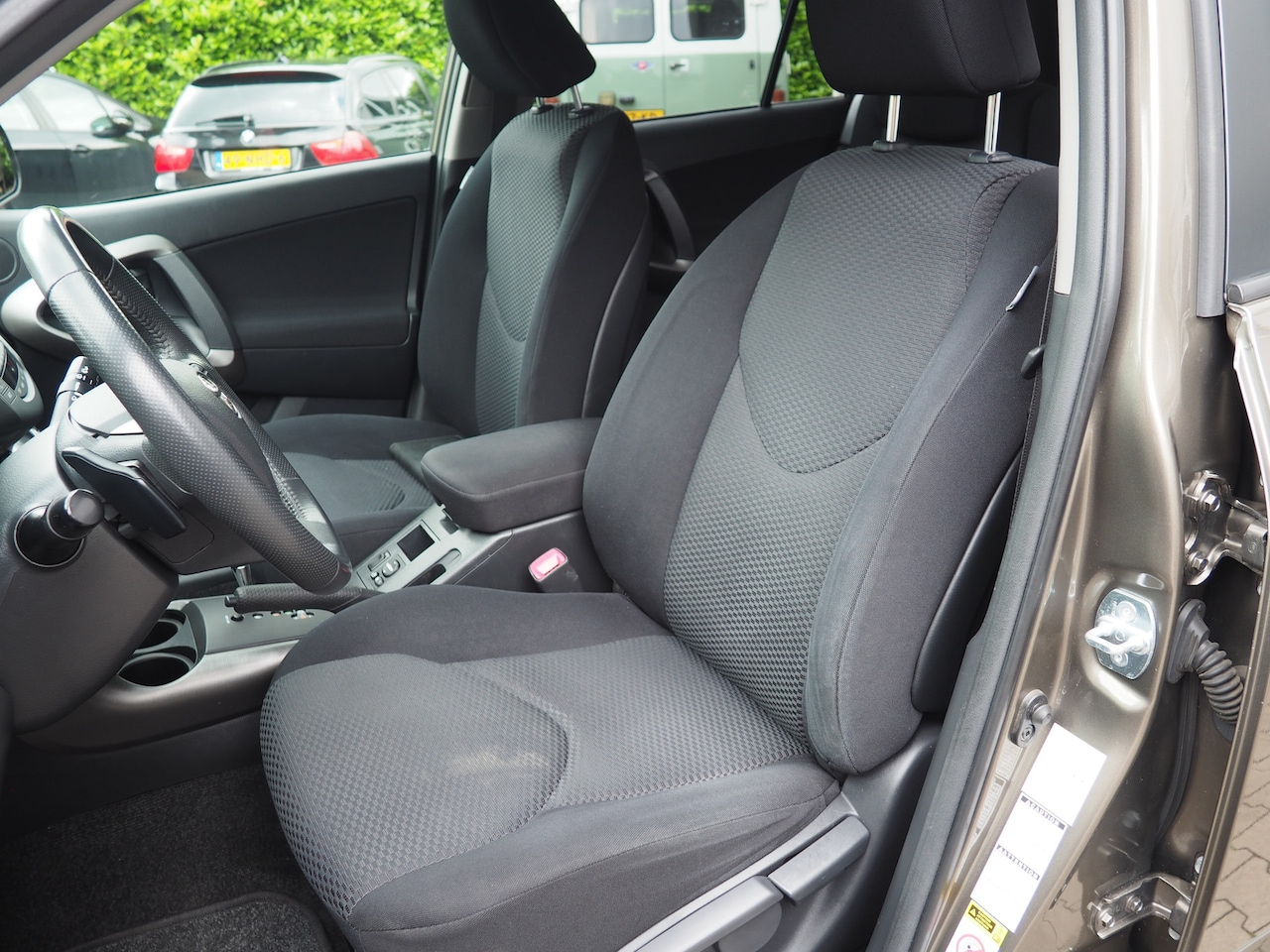 Toyota RAV4 - 2.0 16v VVT-i 4WD Dynamic CLIMA CRUISE PARKEER S.