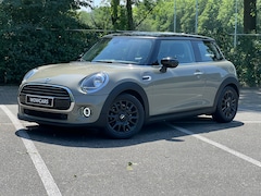 MINI 3-Deurs - 1.5 Cooper 1.5i 136pk Automaat - CarPlay - Cruise Control - Alarm - Armsteun - Emerald-grey