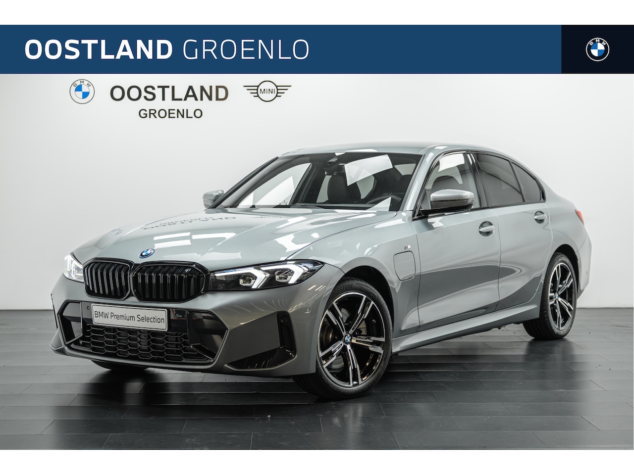 BMW 3-serie - 330e M Sport Automaat / Trekhaak / Sportstoelen / Achteruitrijcamera / Comfort Access / St - AutoWereld.nl
