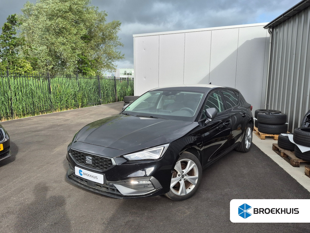 SEAT Leon - 1.4 TSI eHybrid PHEV FR Business Intense 204PK DSG/AUTO | Achteruitrijcamera | Trekhaak ui - AutoWereld.nl