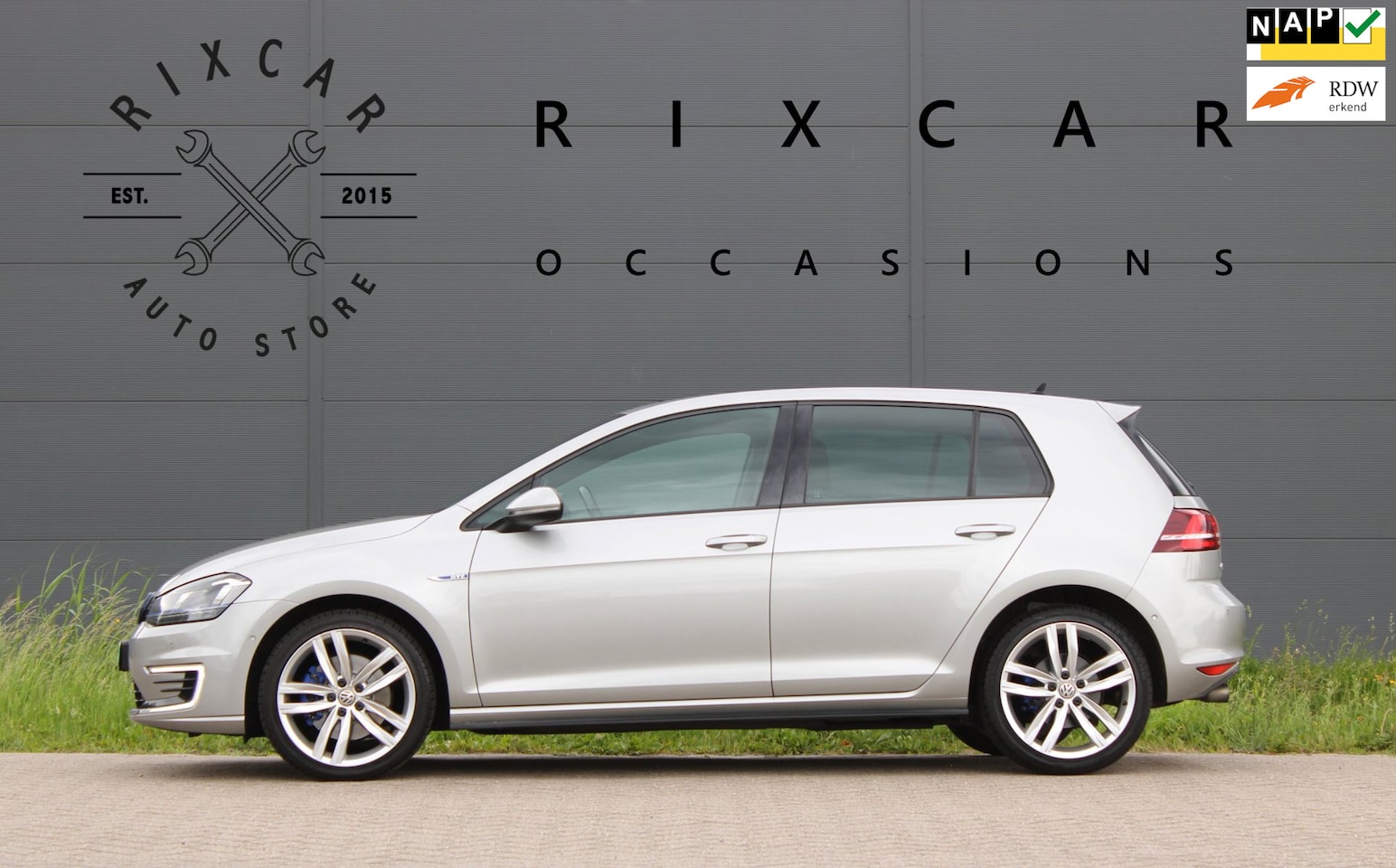 Volkswagen Golf - 1.4 TSI GTE AllSeason Camera ParkTronic LED !!NIEUWBINNEN!! - AutoWereld.nl