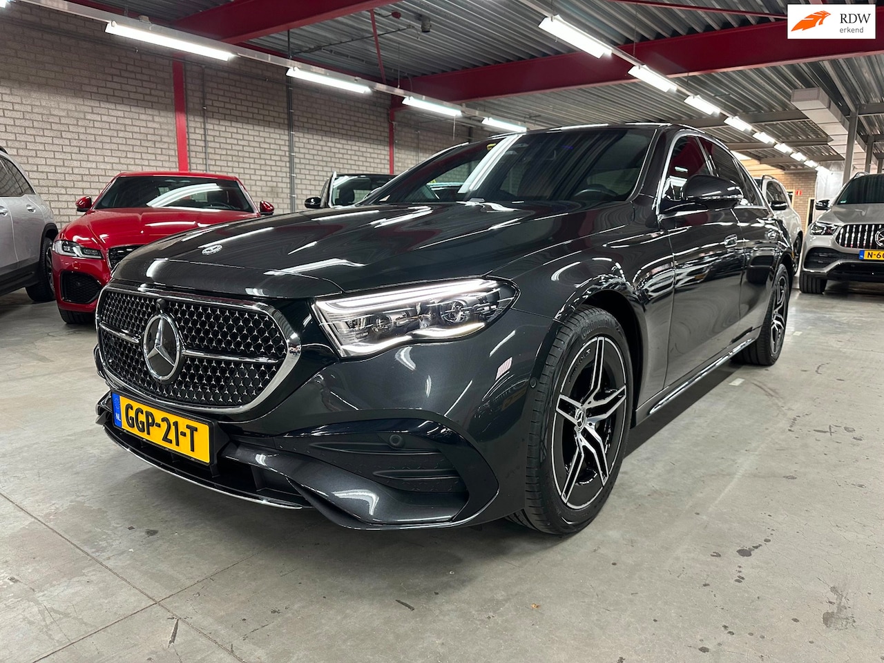 Mercedes-Benz E-klasse - 300 e AMG Line 300 e AMG Line, Memory, Leder, BTW! - AutoWereld.nl