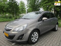 Opel Corsa - 1.4-16V Design Edition AIRCO