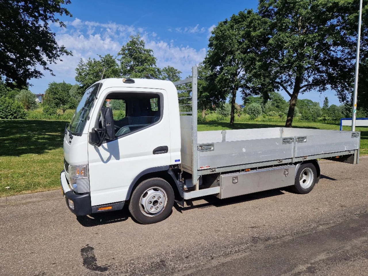 Fuso Canter - 3C13 / MT / 340 - AutoWereld.nl