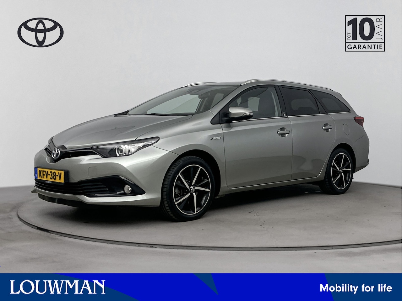 Toyota Auris - 1.8 Hybrid Dynamic Ultimate | Stoelverwarming | 17" Lichtmetalen velgen | Navigatie | - AutoWereld.nl