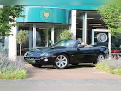 Jaguar XK8 - 4.2 V8 Convertible