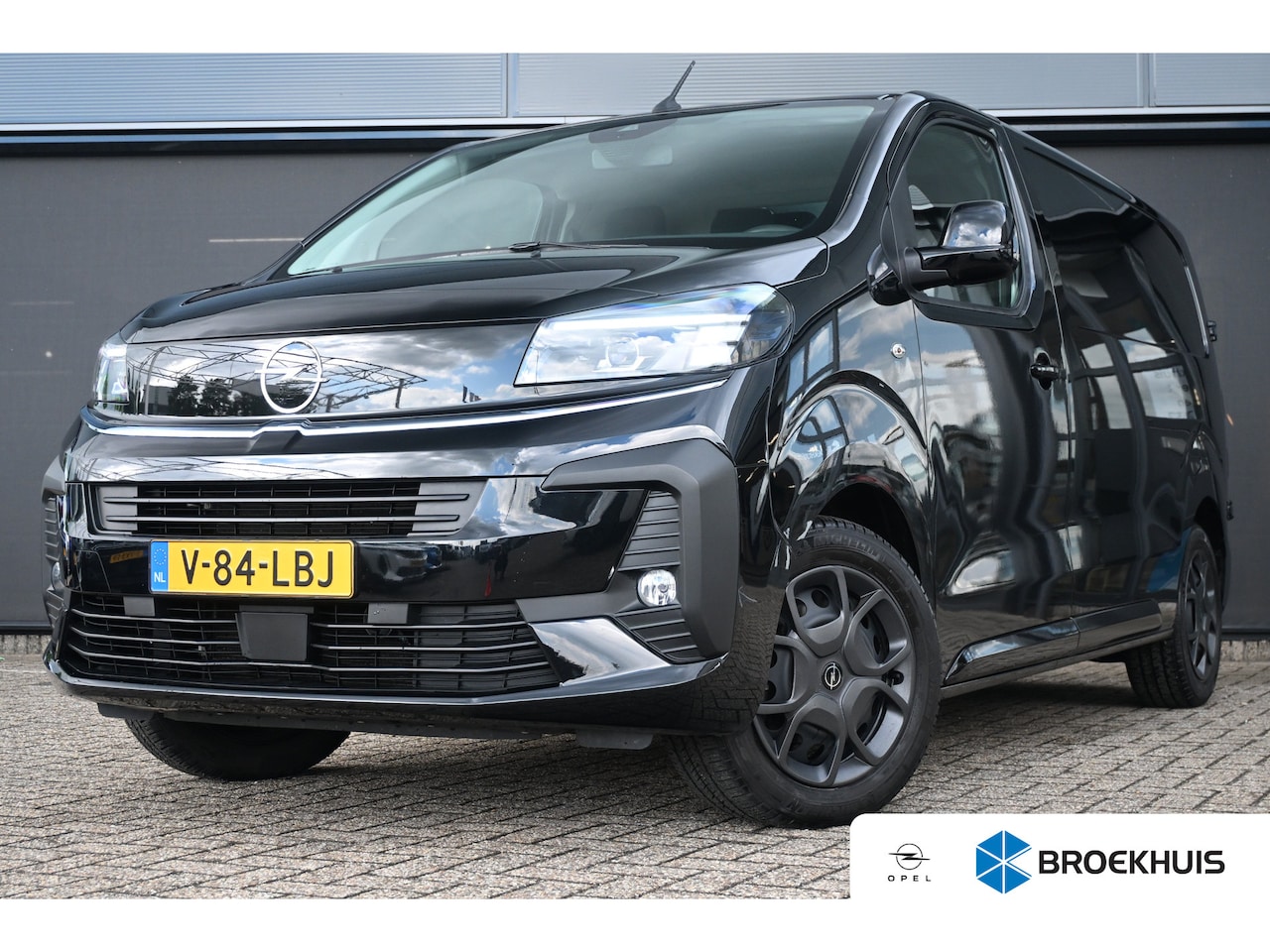 Opel Vivaro - 2.0D L2 180pk Automaat | Trekhaak | Full-LED | Parkeersensoren | Bluetooth | !! - AutoWereld.nl