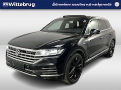 Volkswagen Touareg - 3.0 TSI eHybrid Elegance 4MOTION / AUTOMAAT/ 381 PK/ PANO/ LUCHTVERING/ TREKHAAK/ LEER/ CA