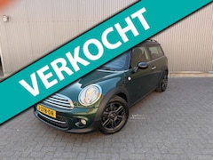 MINI Clubman - 1.6 Cooper Hampton Edition|Dubbel Panorama|Stoelverwarming|Cruise control